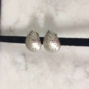 *New* Silpada Silver "Dew Drop" Hammered Earrings